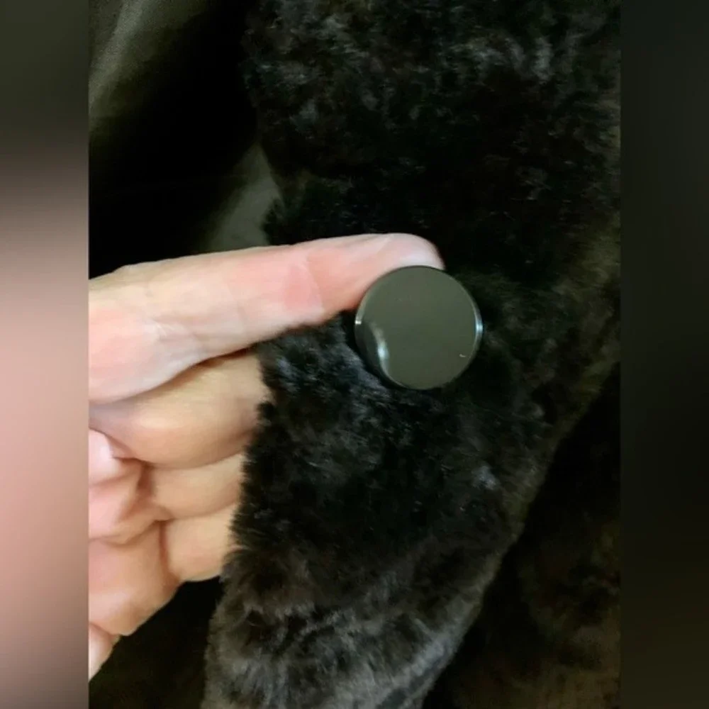 Coldwater Creek ladies brown faux fur winter jacket with pockets & collar. - Picture 5 of 7